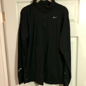 NIKE QUARTER ZIP